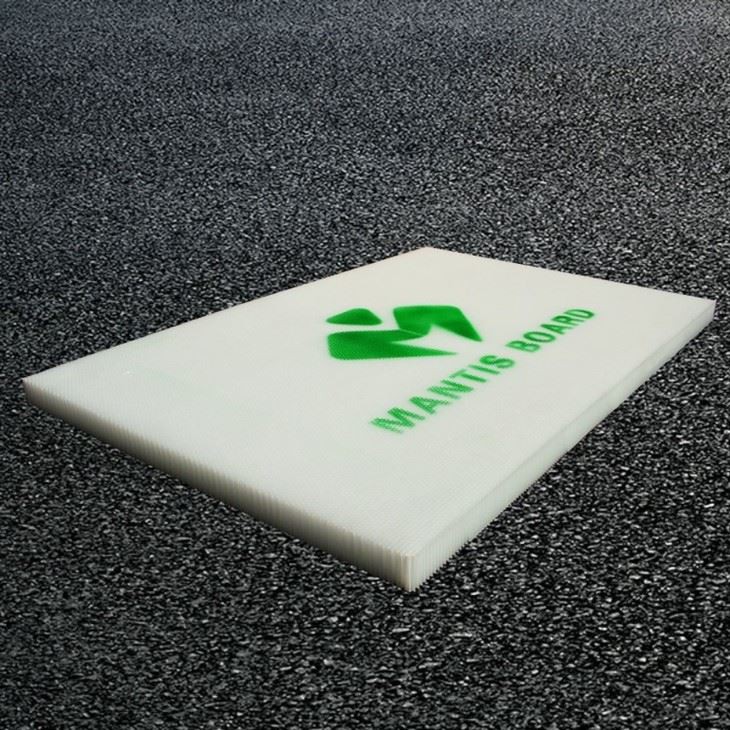 White Innovative Waterjet Cutting Bricks